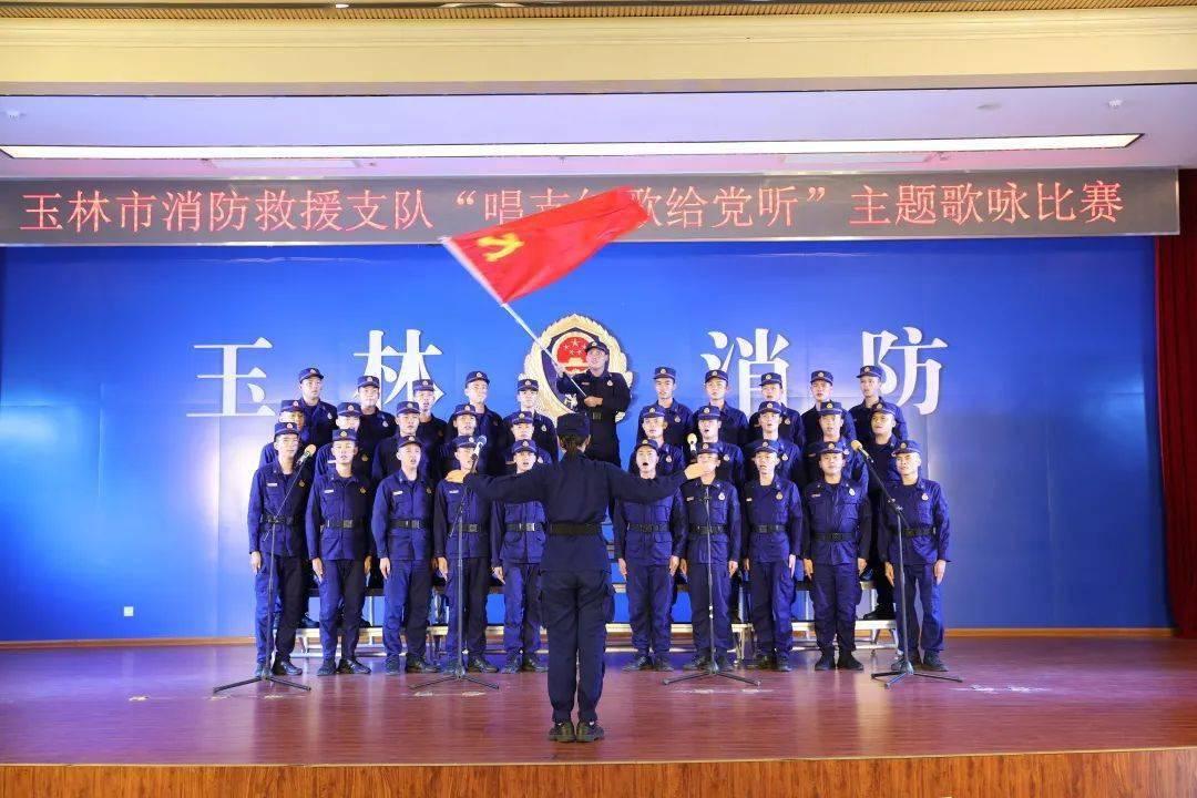 一口气看了十集根本停不下来,没想到这部剧竟是今年的“王炸”!
